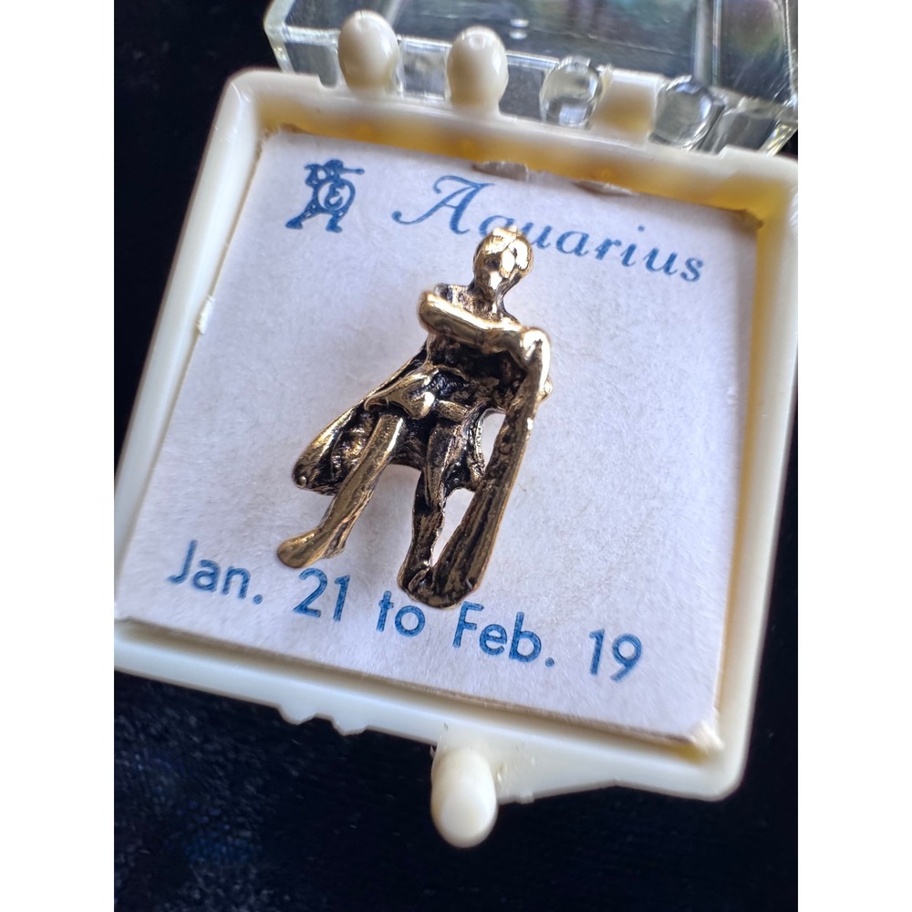 Vintage Aquarius Zodiac Tie Tac Gold Tone Water Bearer Astrology Pin with Chain